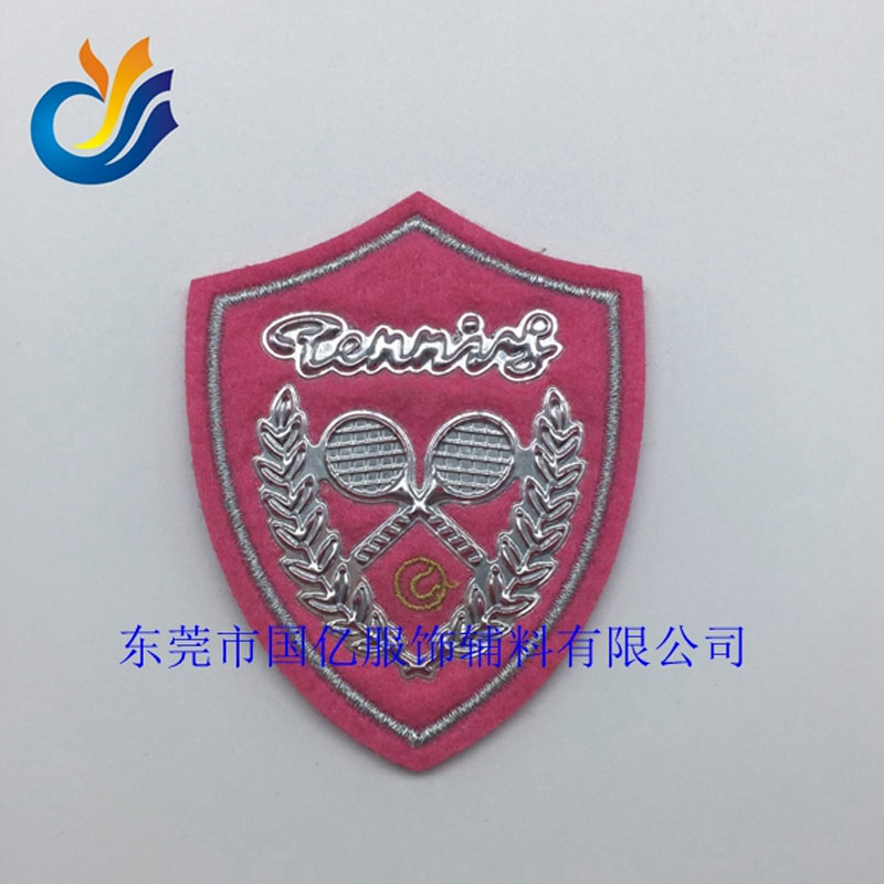 金銀色logo標